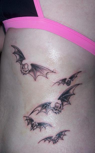 skullbats.jpg